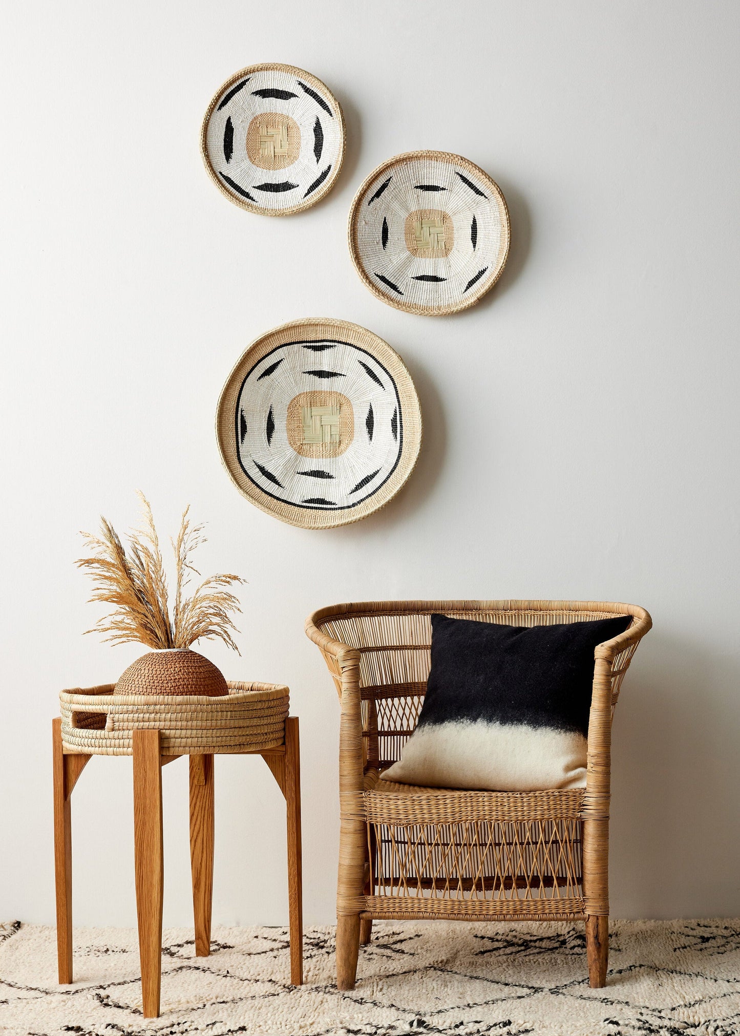 Nolyia White Flat Basket